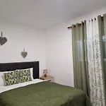 Zef's Farmland House Lejlighed