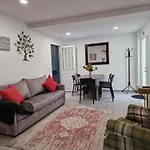 Zef's Farmland House