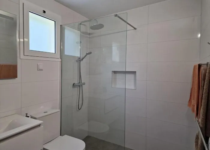 Zef's Farmland House Lägenhet