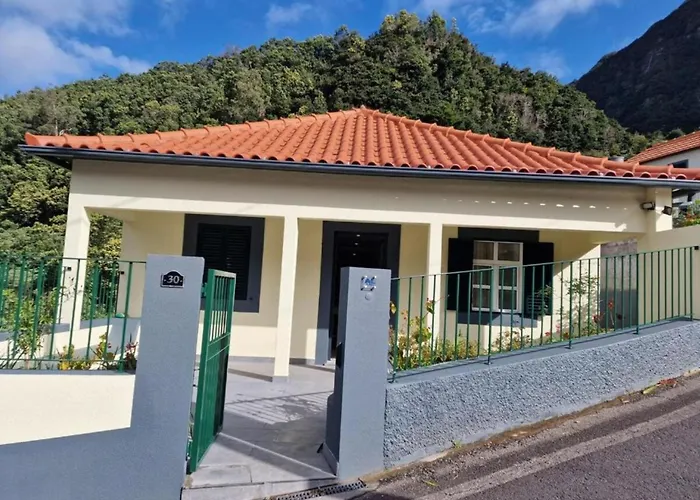 Lägenhet Zef's Farmland House